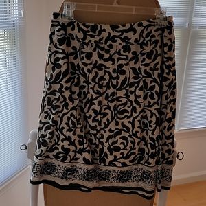 Ann Taylor black and white skirt